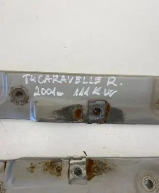 Volkswagen Transporter - Caravelle T4 Fender mounting bracket 