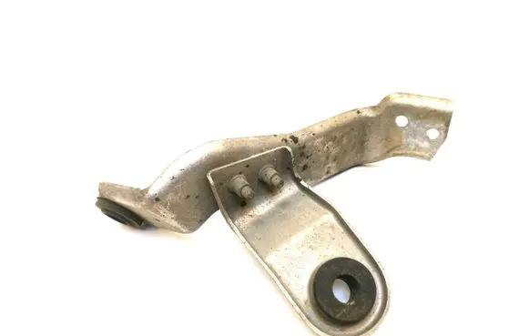 Audi A8 S8 D3 4E Intercooler pipe mounting bracket 4E0145813C 4E0145545B