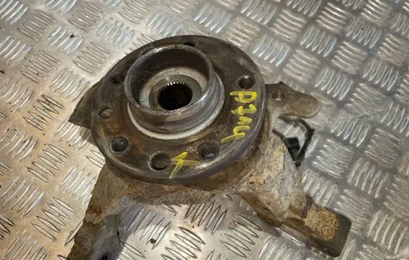 Opel Astra H Front wheel hub 1617429