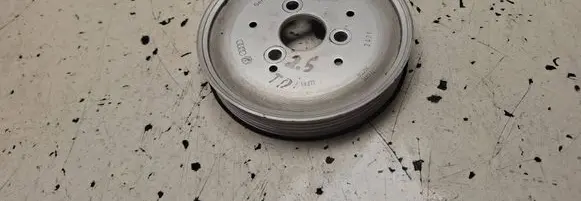 Audi A4 S4 B6 8E 8H Power steering pump pulley 059145255