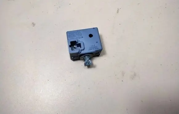 Lexus IS 220D-250-350 Other relay 0689004430 8665250010