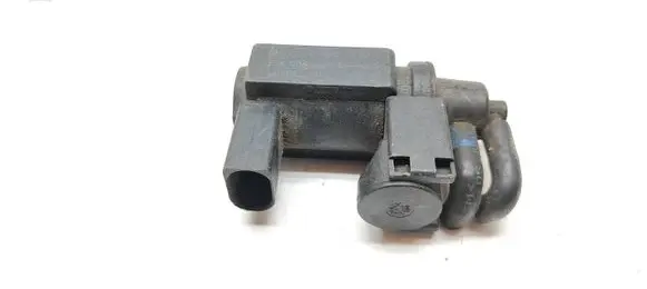 Volkswagen Touareg I Turbo solenoid valve 059906628B 70101900 05T279