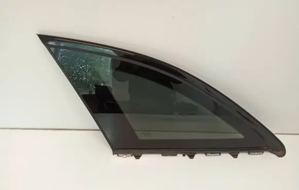 Mercedes-Benz C W205 Rear side window A2056706900 20181207S172