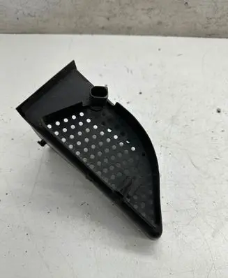 Porsche Macan (95B) Intercooler air guide/duct channel 95B121700