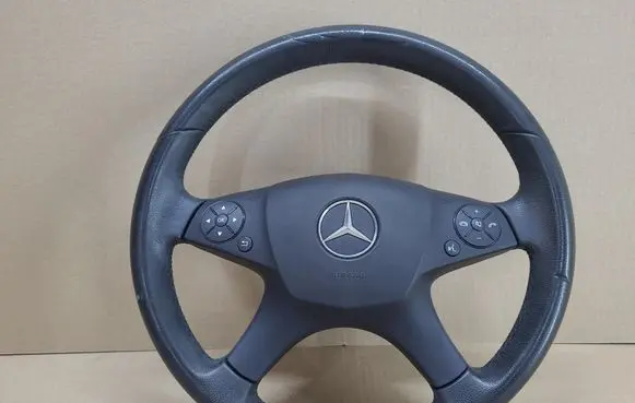 Mercedes-Benz C W204 Steering wheel 