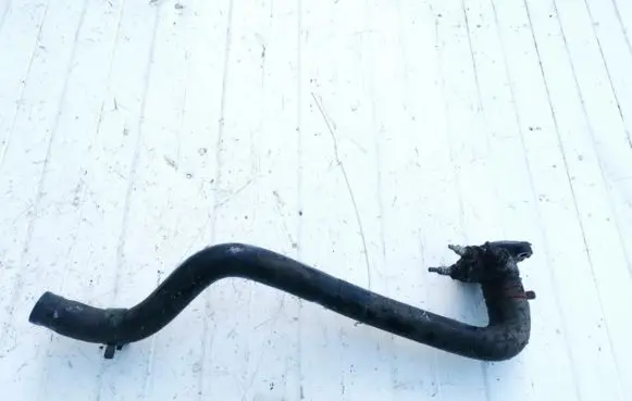 Volkswagen PASSAT B4 Engine coolant pipe/hose