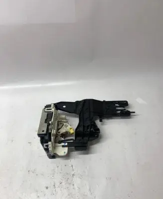 Dodge RAM 1500 DS Front door lock P04589422AI