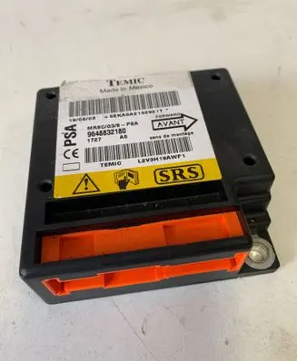 Peugeot 607 Airbag control unit/module 9648832180 5EKA5A2132921