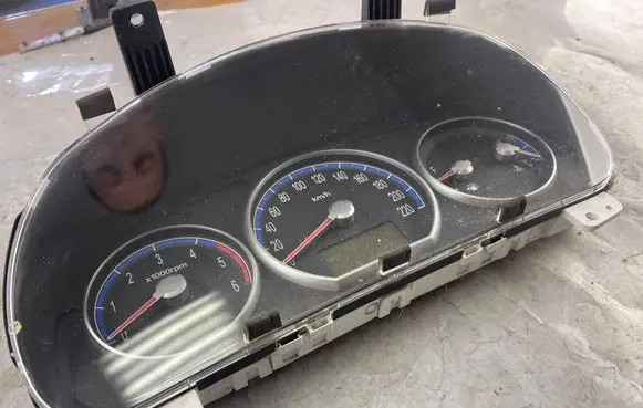 Hyundai Santa Fe Speedometer (instrument cluster) 1164000150 1164200070