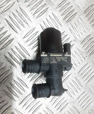 BMW 5 E60 E61 Coolant heater control valve 1147412174