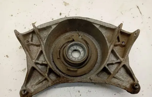 Audi A4 S4 B8 8K Coil spring mount 8R0412383