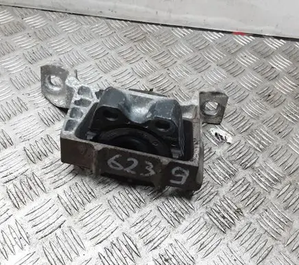 Volvo S40 Engine mount bracket 3M516F012B8