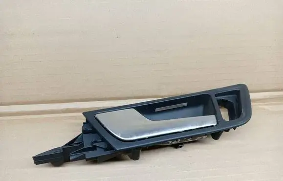 Audi Q5 SQ5 Front door interior handle 8R0837019