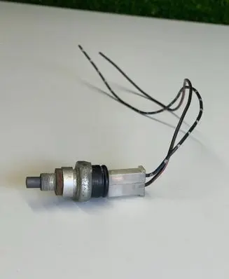Volkswagen II LT Brake pedal sensor switch
