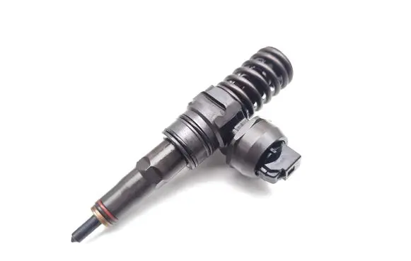 Volkswagen Golf V Fuel injector 038130073AG 0414720215