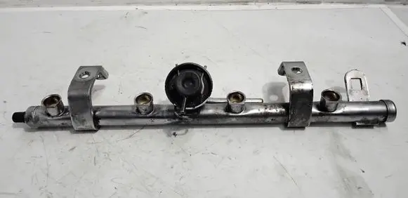 Mini One - Cooper R50 - 53 Fuel main line pipe 0891336AA 3531FFR