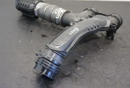 Air intake hose/pipe