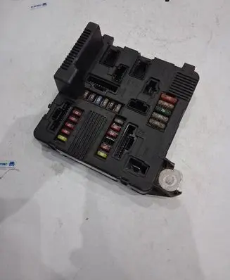 Renault Megane II Fuse box set 8200306032C