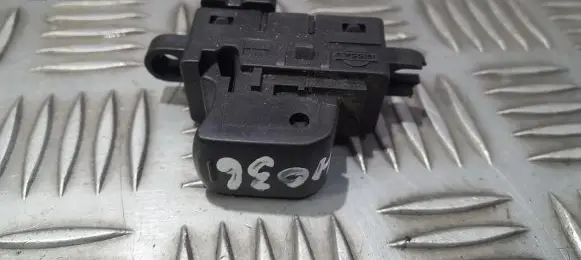 Nissan Qashqai Electric window control switch 5411JD000