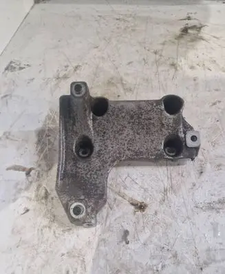 BMW 3 E90 E91 A/C compressor mount bracket 7505980 24168110