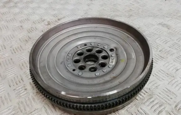 Mercedes-Benz B W246 W242 Dual mass flywheel A2700300305 0305007 1009315