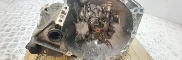 Manual 5 speed gearbox