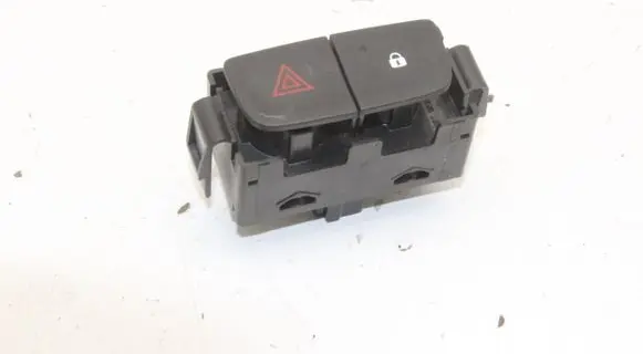 Renault Trafic III (X82) Hazard light switch
