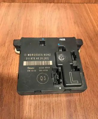 Mercedes-Benz E W211 Door control unit/module 2118704026 00006805