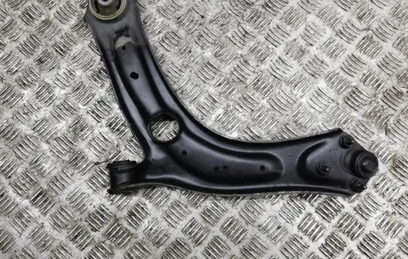Volkswagen Tiguan Front lower control arm/wishbone