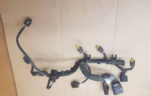 Audi A5 8T 8F Fuel injector wires 06H971627 TAB026037R