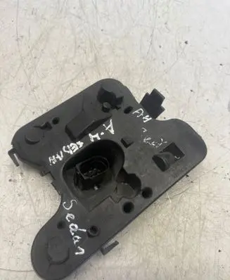 Audi A4 S4 B6 8E 8H Tail light bulb cover holder 153947