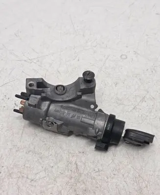 Audi A4 S4 B6 8E 8H Ignition lock 4B0905851G