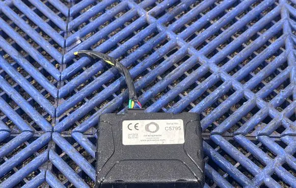 Toyota Prius+ (ZVW40) Fuse module 5893555 C5795