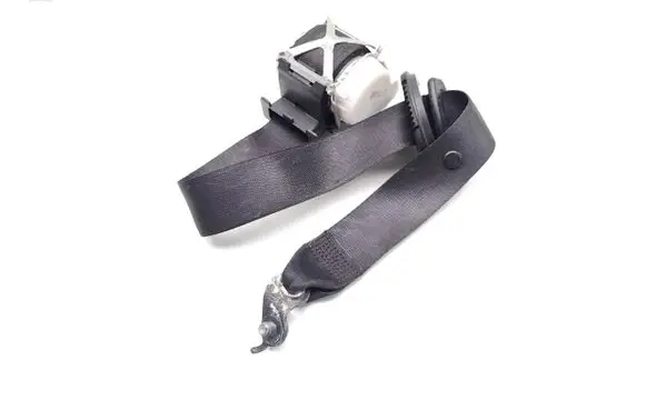 BMW 3 E90 E91 Front seatbelt 70130277