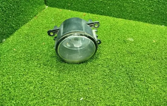 Mitsubishi Pajero Front fog light MN142091 89203951 89210622