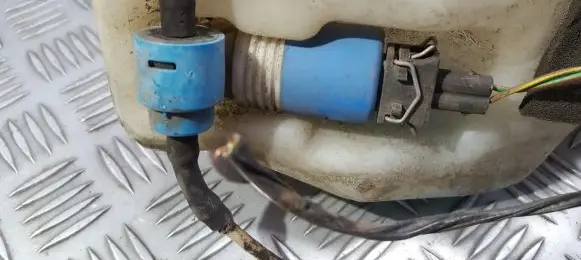 Ford Galaxy Windscreen/windshield washer pump