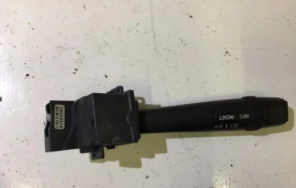 Volvo S40, V40 Wiper control stalk