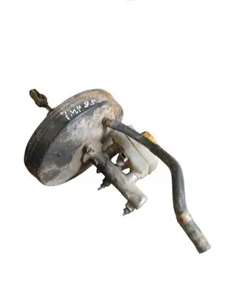 Subaru Impreza I Brake booster