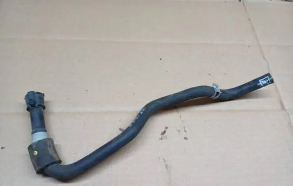 Seat Ibiza IV (6J,6P) Engine coolant pipe/hose 03F133723P