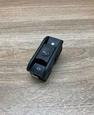 BMW 5 E60 E61 Sunroof switch 6907288 03015010