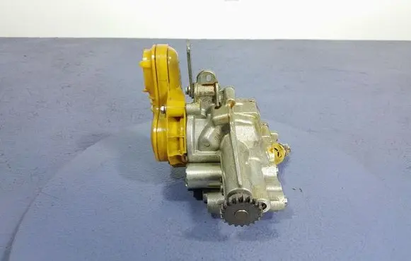Nissan Qashqai Oil pump 150100347R