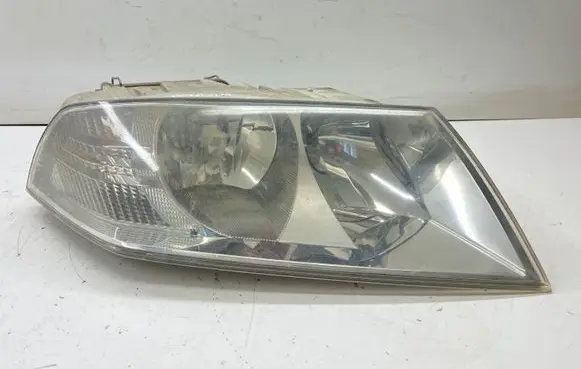Skoda Octavia Mk2 (1Z) Headlight/headlamp 00HR00HC