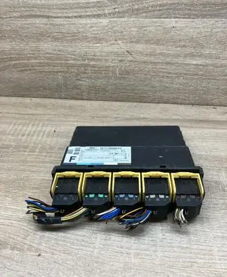 Ford Focus Comfort/convenience module 1S7T15K600FD 5WK48730G