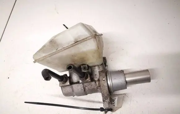 Citroen C4 I Picasso Master brake cylinder 9654002180