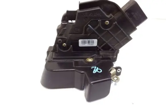 Ford Focus C-MAX Front door lock 3M5AR21812AH