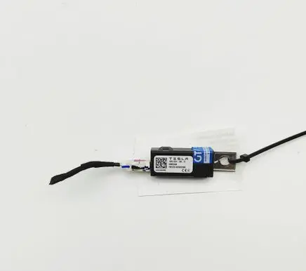 Tesla Model 3 Highland Aerial antenna amplifier 155133100C