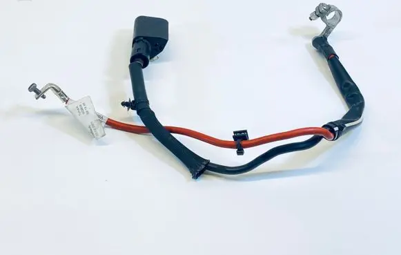 Volkswagen Golf VII Positive cable (battery) 5Q0971228K