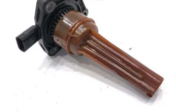 Volkswagen PASSAT B8 Oil level sensor 06K907660C