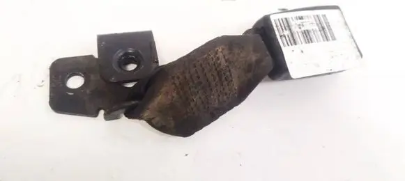 Toyota Avensis T220 Rear seatbelt buckle