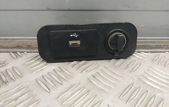 Ford Mustang VI Cigarette lighter FR3B63045M70A